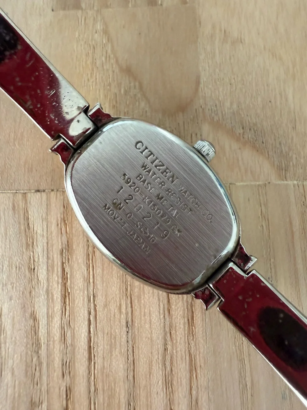 Citizen ladies oval black dial silver tone watch NEW BATTERY